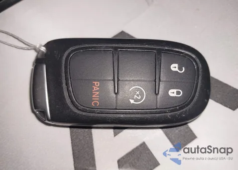 2020 Jeep Cherokee Trailhawk 4X4 from USA, damaged, VIN 1C4PJMBX1LD581891